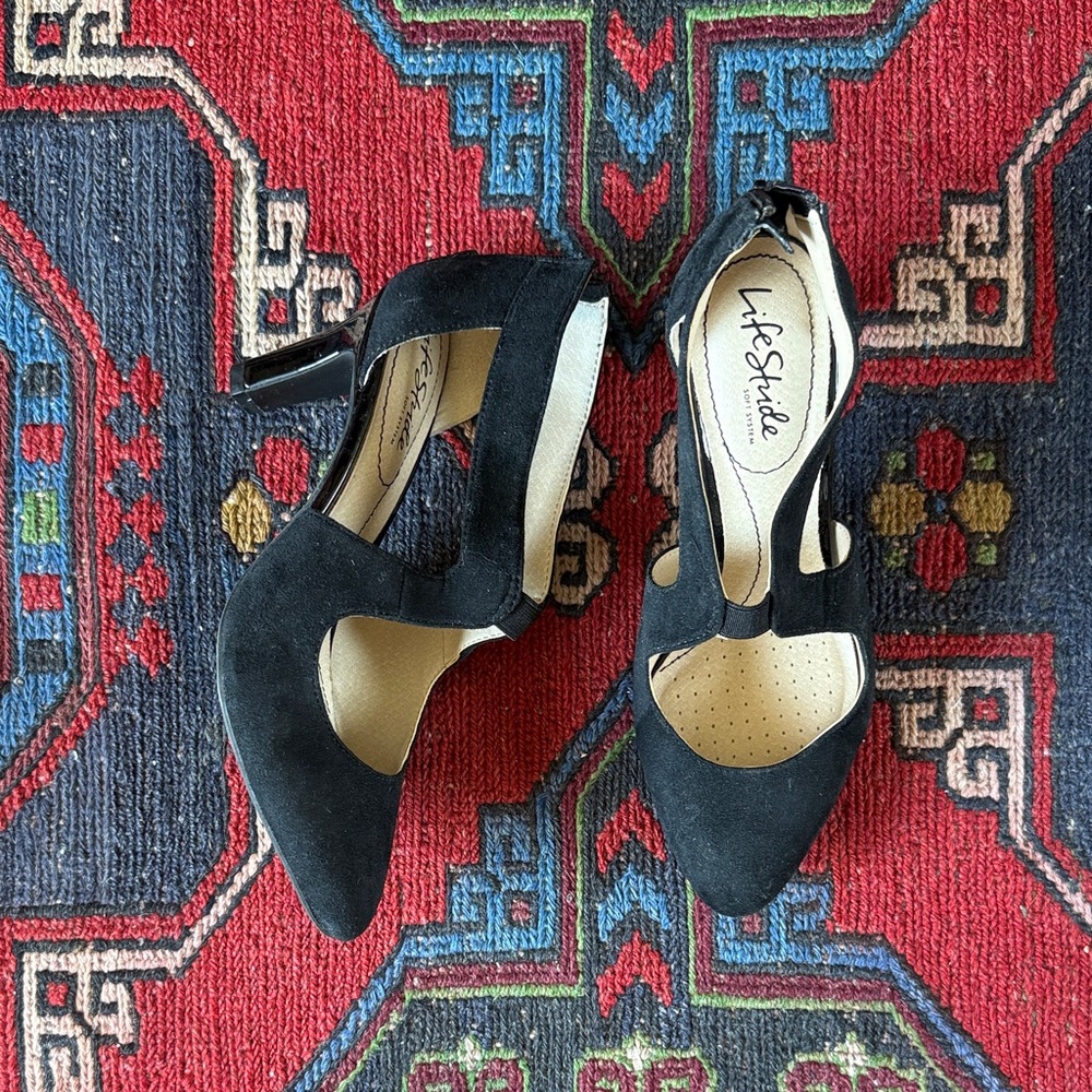 Life Stride Black Suede Heels
